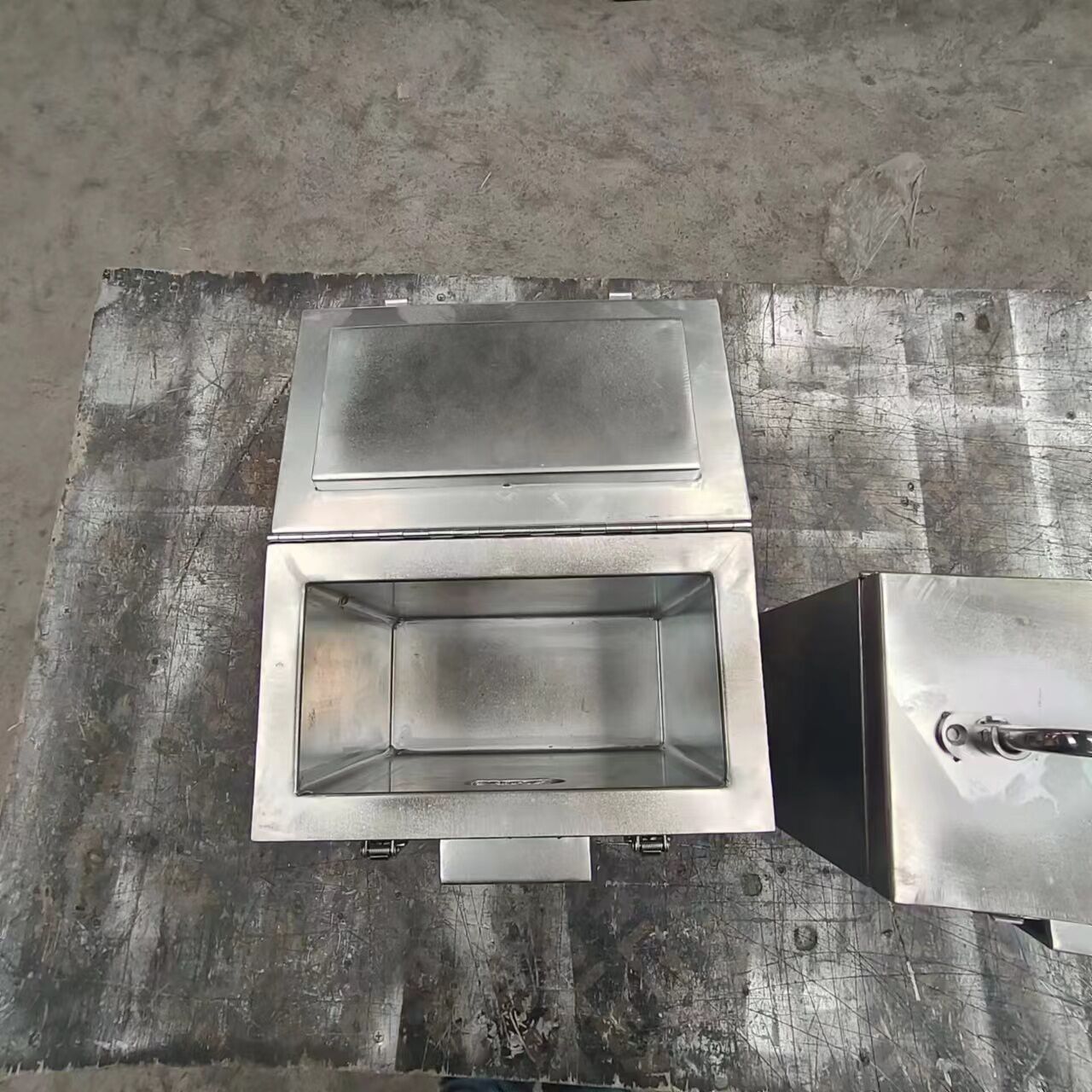 河源深入剖析铅箱：防护与存储的可靠伙伴