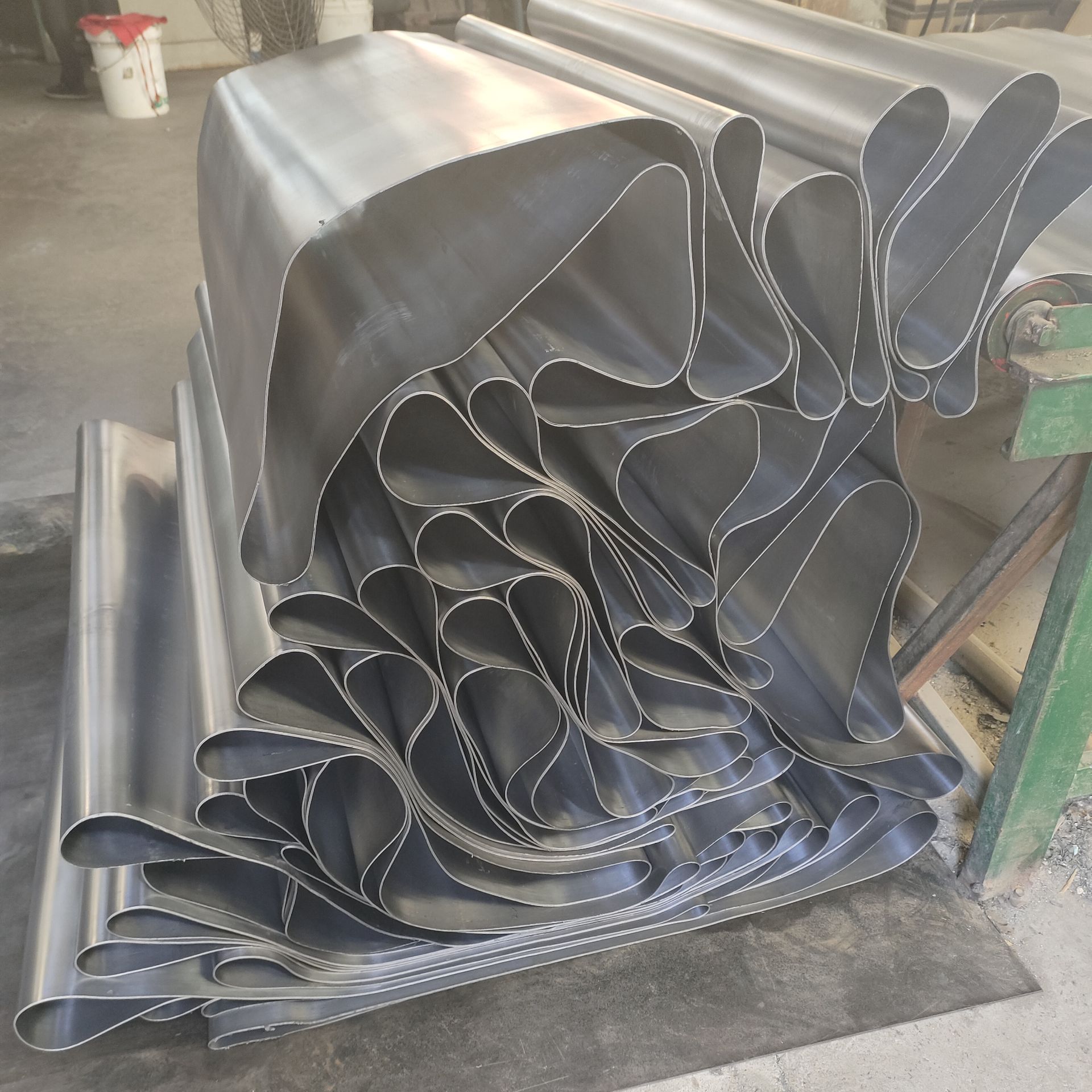 河源铅板厚度与辐射防护能力的关系是怎样的？